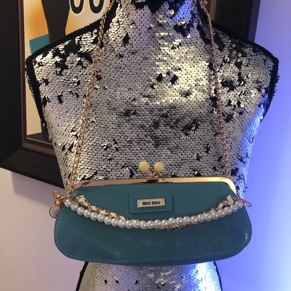MIU MIU Patent Leather Robins Egg Clutch/Crossbody/Shoulder/Handbag *Restyled - Picture 5 of 14